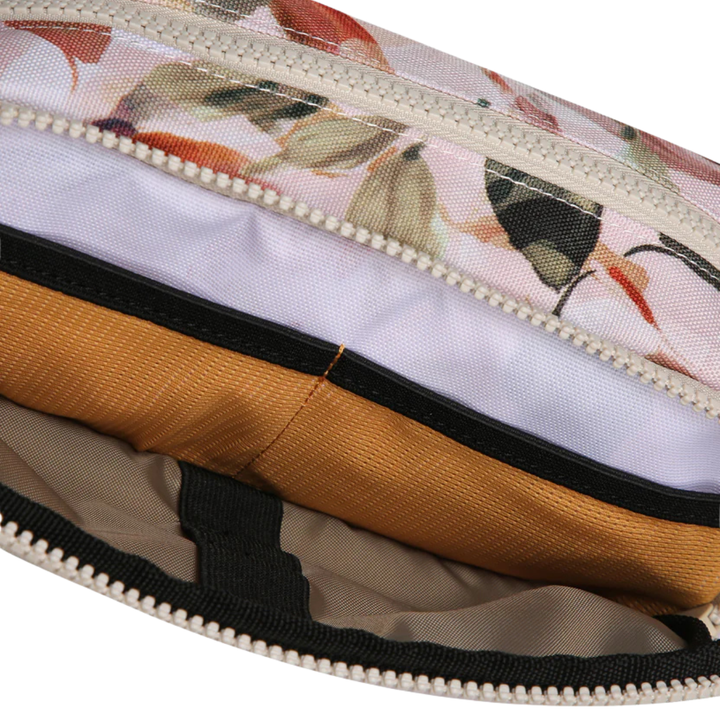 Kavu Out Pouch - Fall Foliage